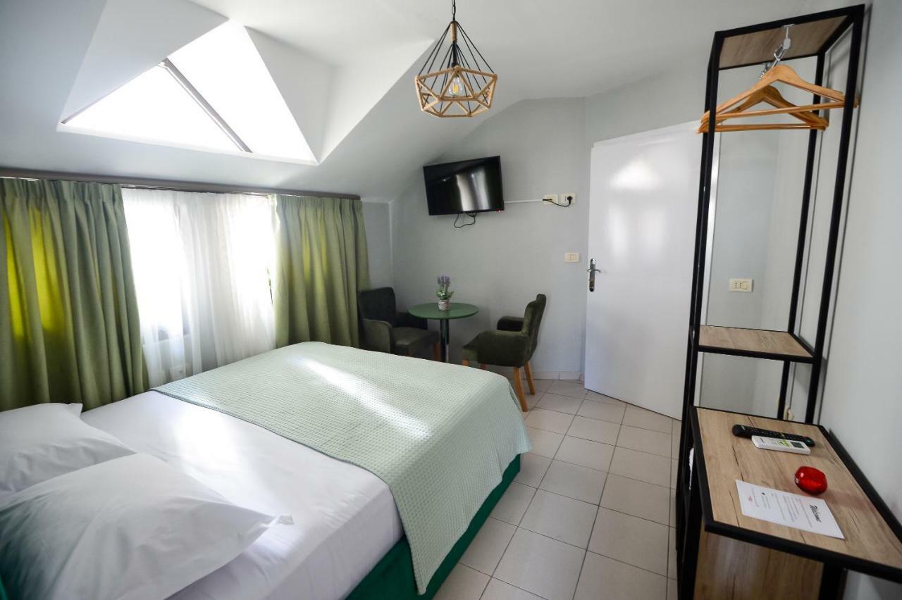 Hotel Niku Tiranë Eksteriør bilde
