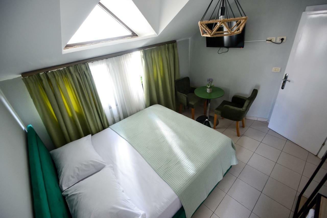 Hotel Niku Tiranë Eksteriør bilde