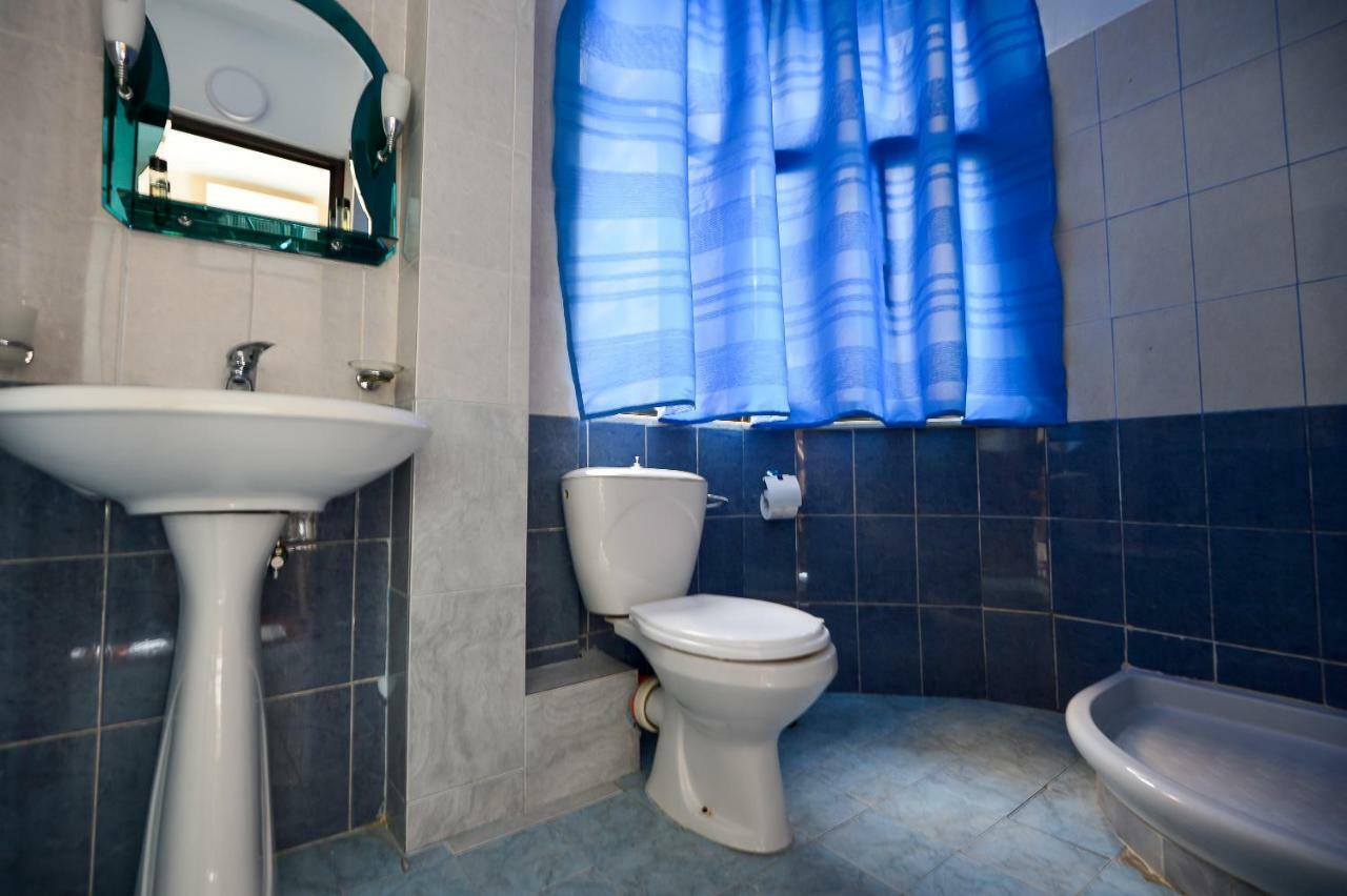 Hotel Niku Tiranë Eksteriør bilde
