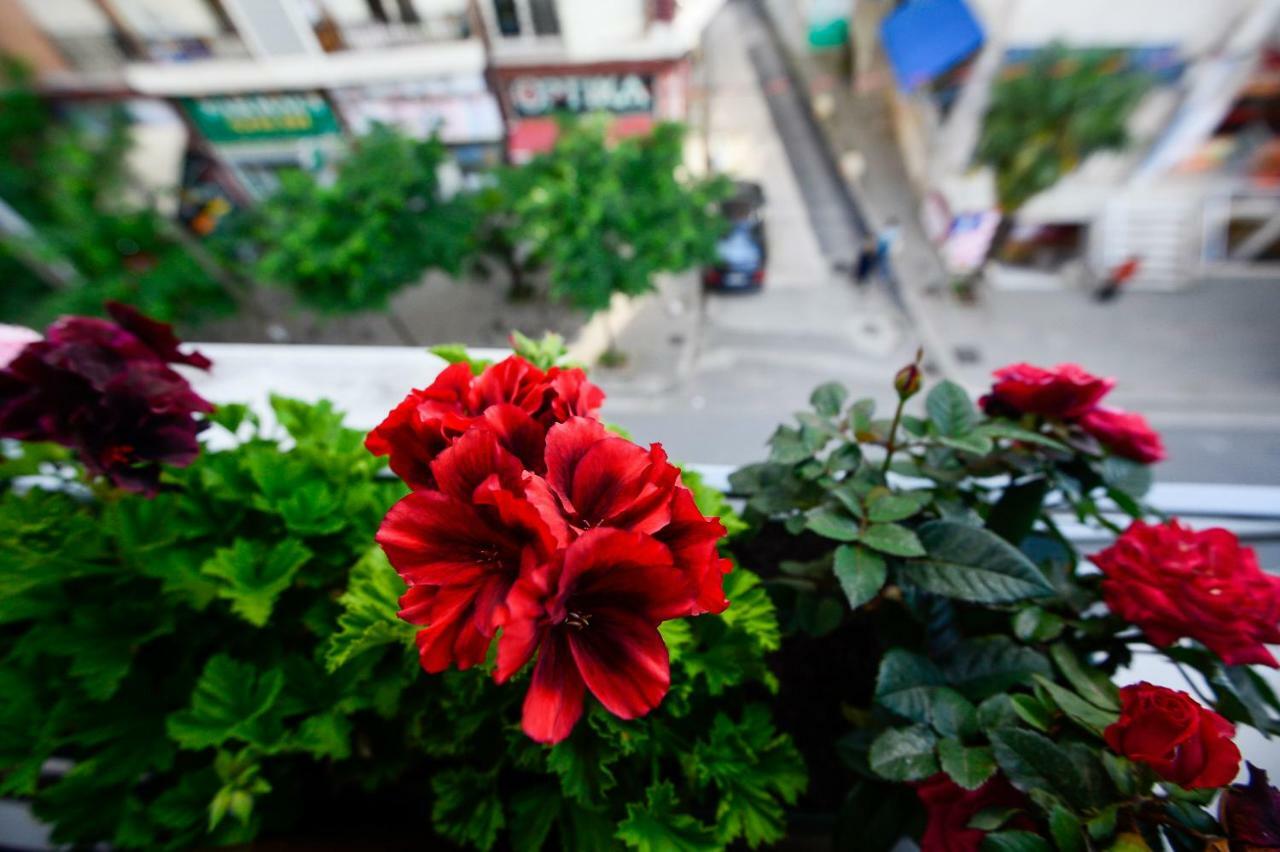 Hotel Niku Tiranë Eksteriør bilde